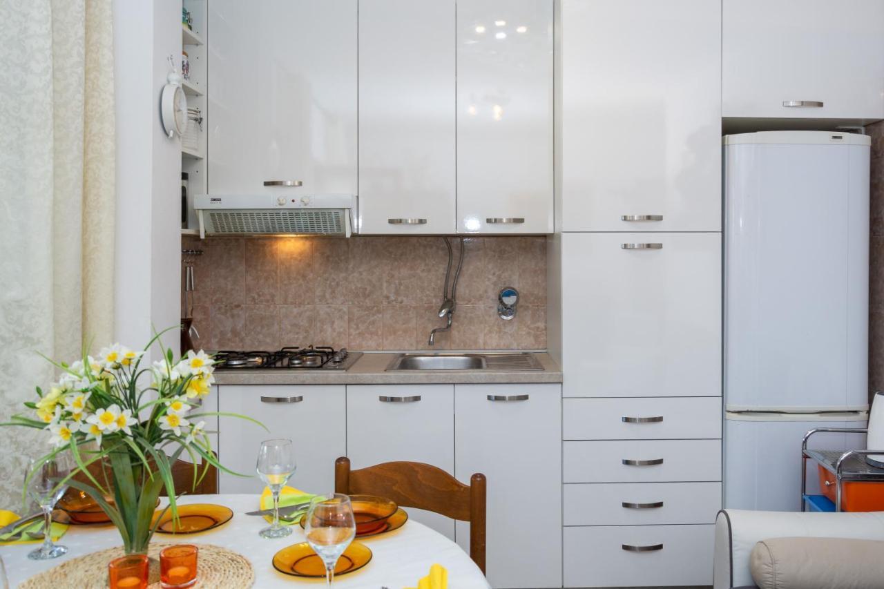 apartman Dag Podstrana Bagian luar foto