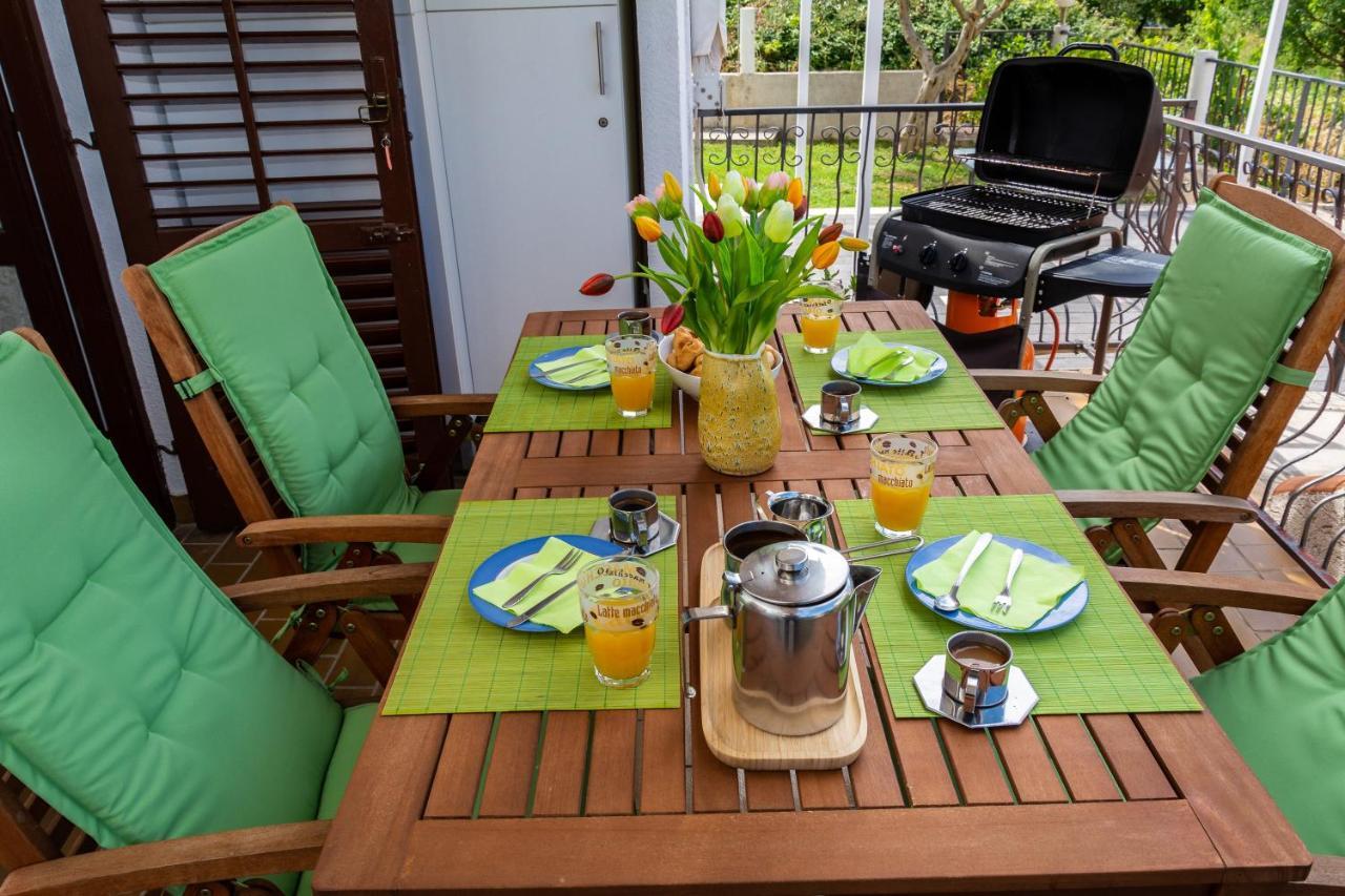 apartman Dag Podstrana Bagian luar foto