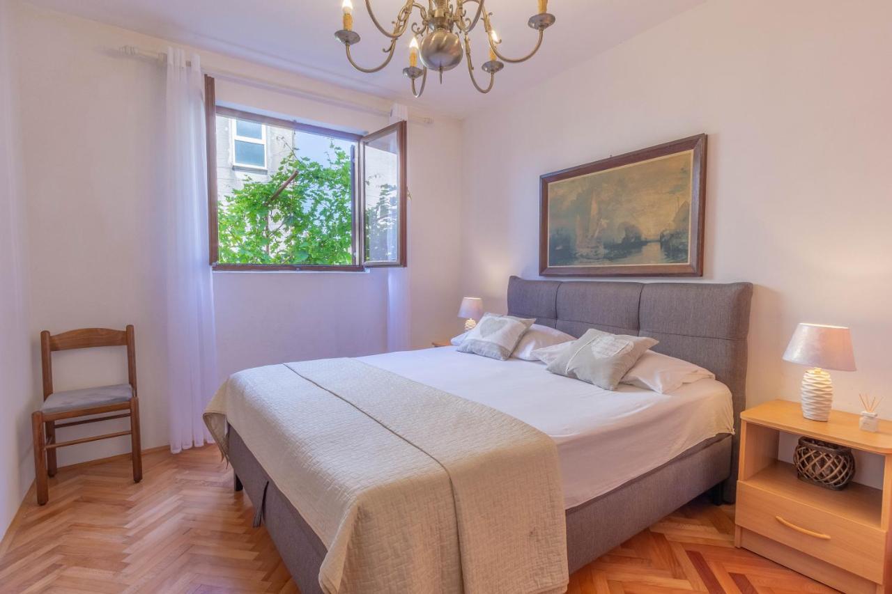 apartman Dag Podstrana Bagian luar foto