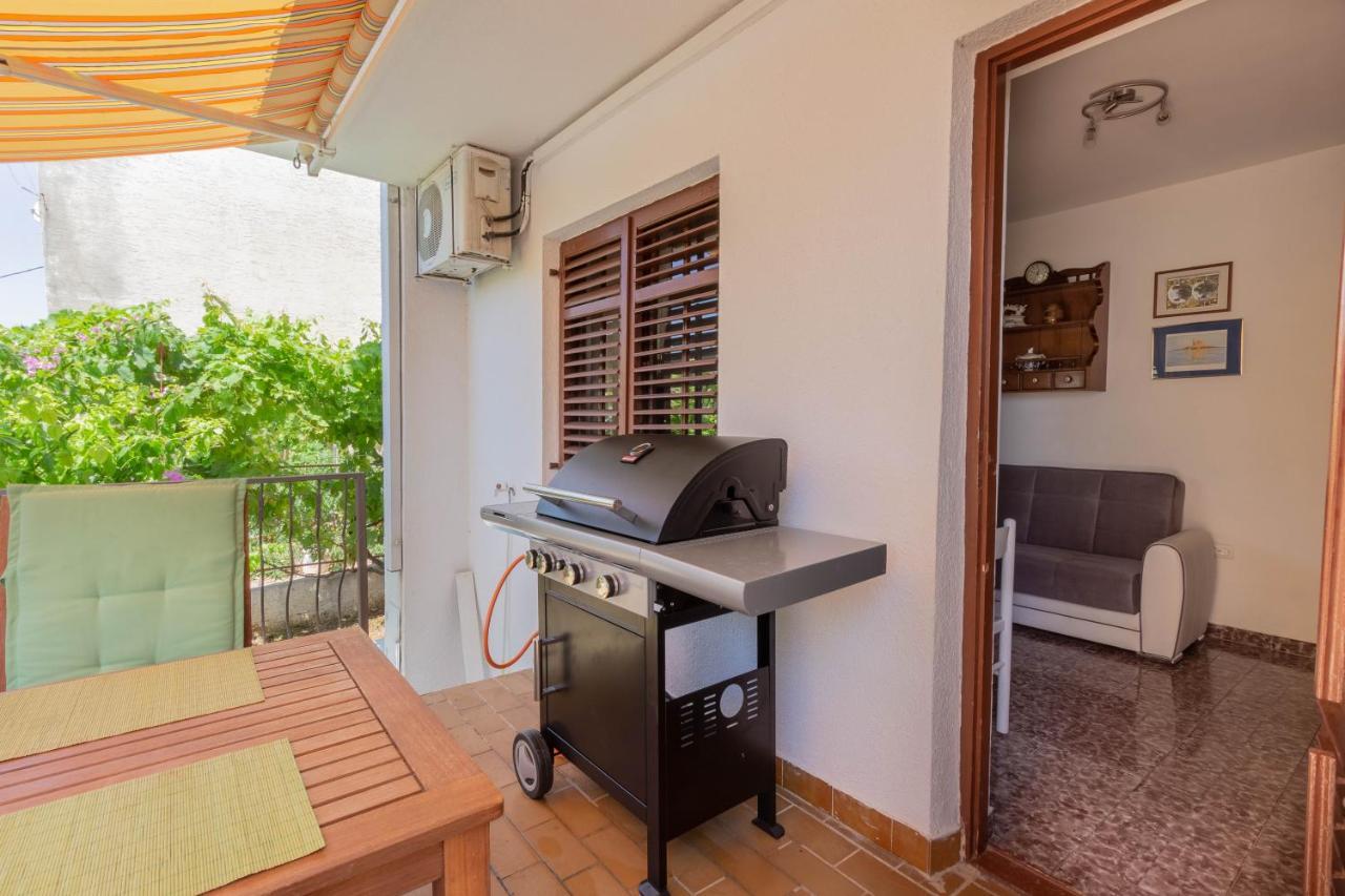 apartman Dag Podstrana Bagian luar foto
