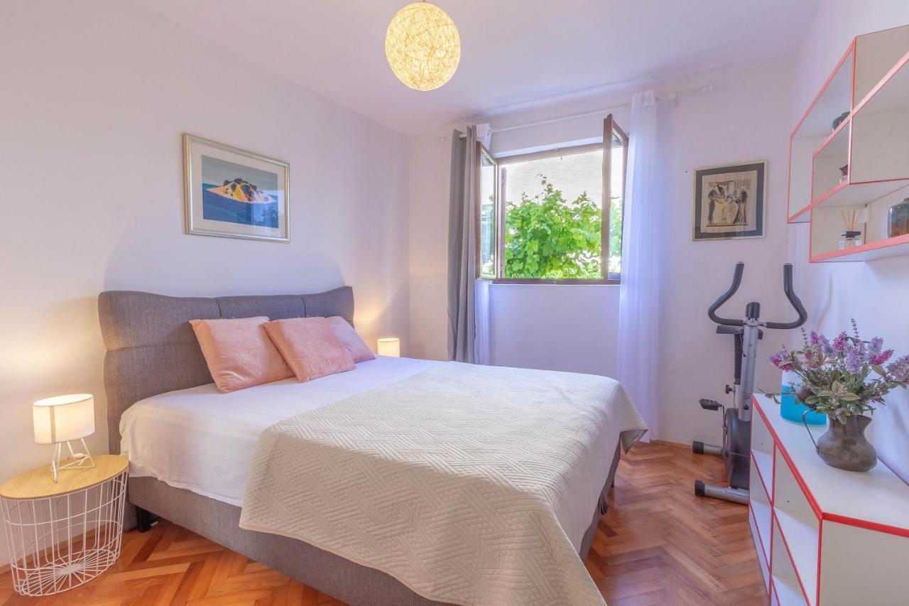apartman Dag Podstrana Bagian luar foto