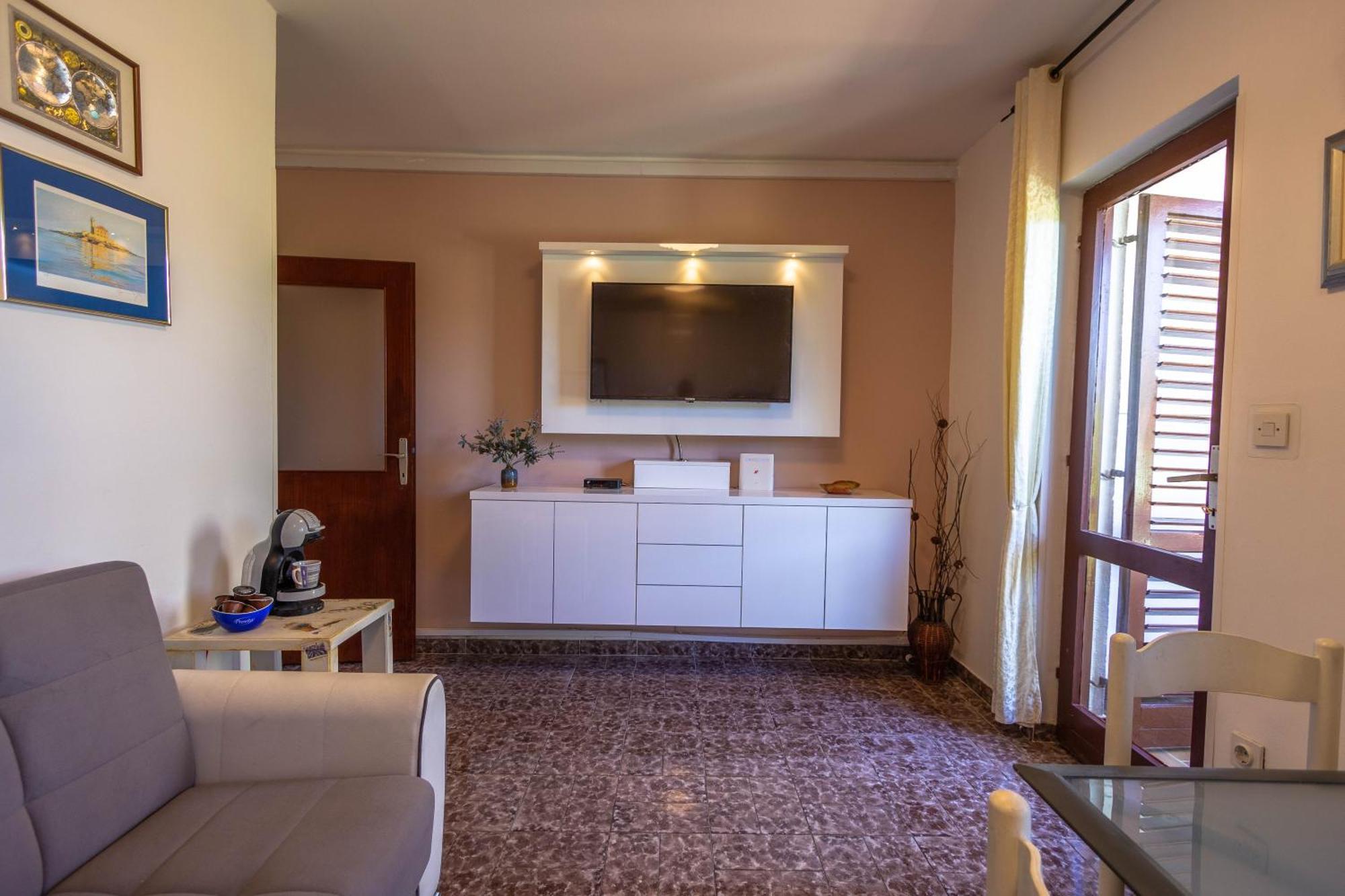 apartman Dag Podstrana Bagian luar foto