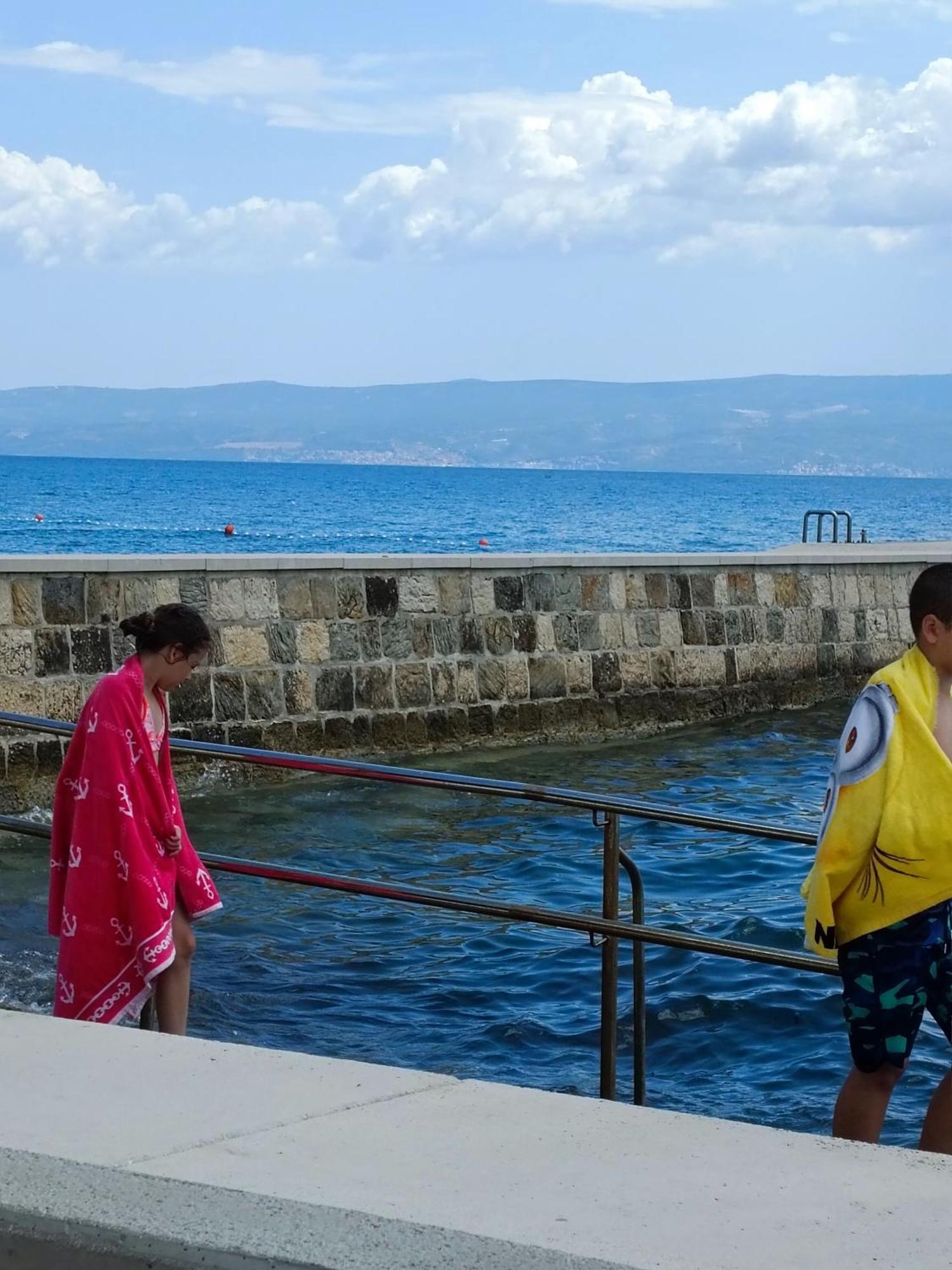 apartman Dag Podstrana Bagian luar foto